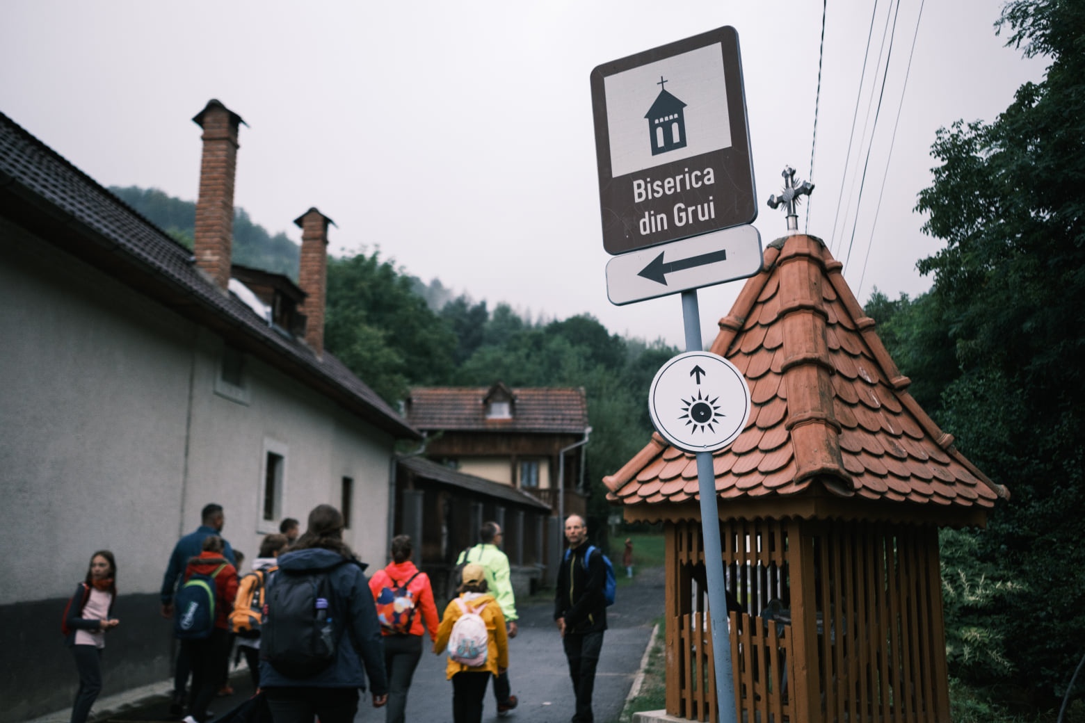 Theme route Poiana Soarelui Culture of wood