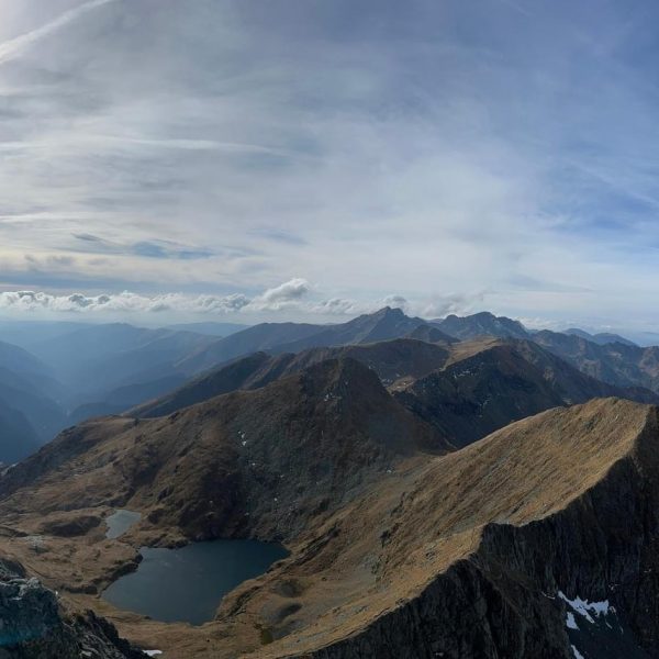 -ANULAT- Drumeție în Munții Făgăraș: Bâlea Cascadă și Muchia Buteanului la apus de soare