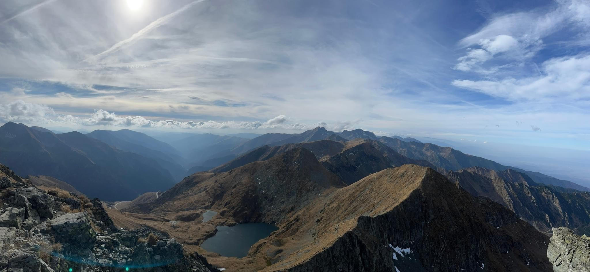 -ANULAT- Drumeție în Munții Făgăraș: Bâlea Cascadă și Muchia Buteanului la apus de soare