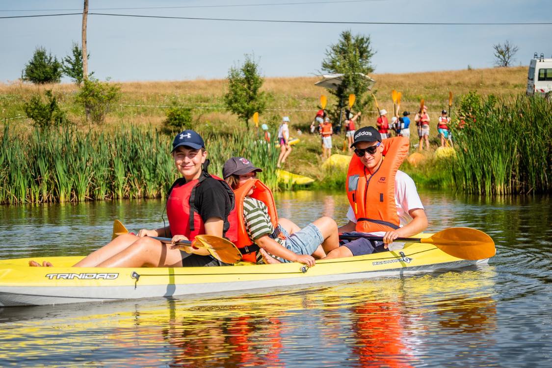 Experiență de vară târzie: Apusul privit din caiac