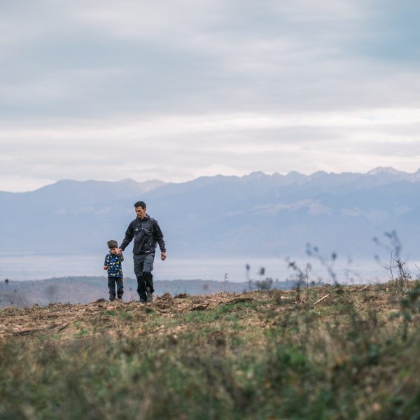 Drumeție în familie în aria protejată Podișul Hârtibaciului