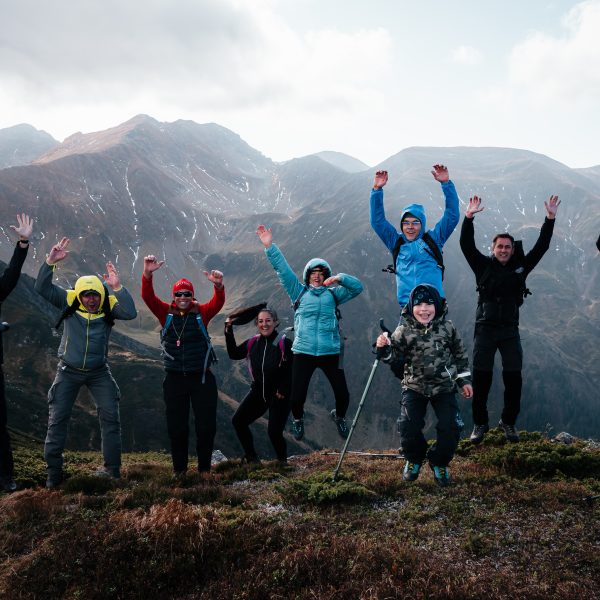 Drumeție la Cabana Suru și împrejurimi sub magia iernii