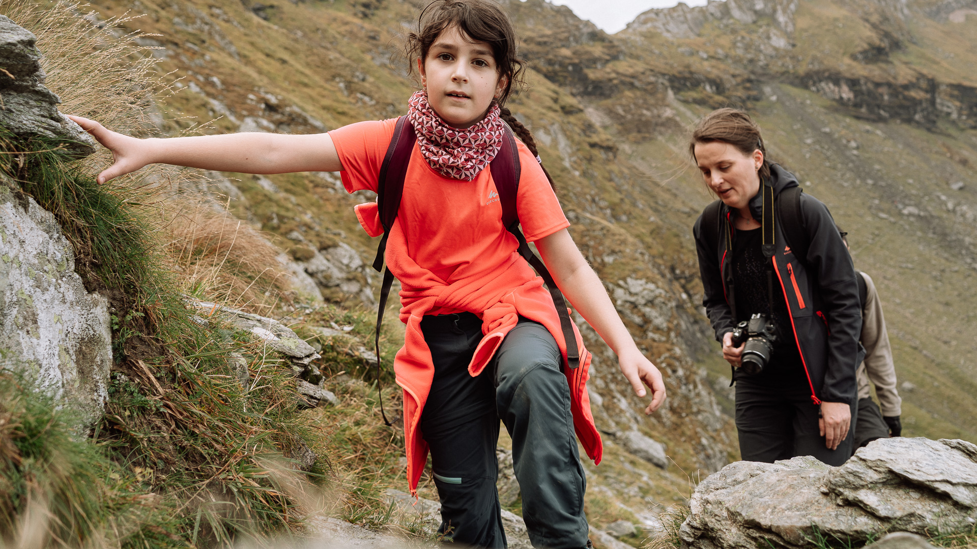 Drumeție pentru educație montană: Muchia Buteanului