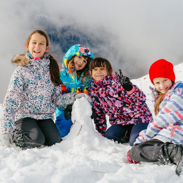 Hike Dedicated to the Young Mountaineers: The Hills of Rășinari