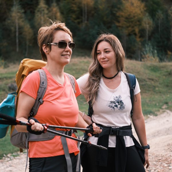 Wanderung zum 8. März für Damen im Gușterița-Hügel