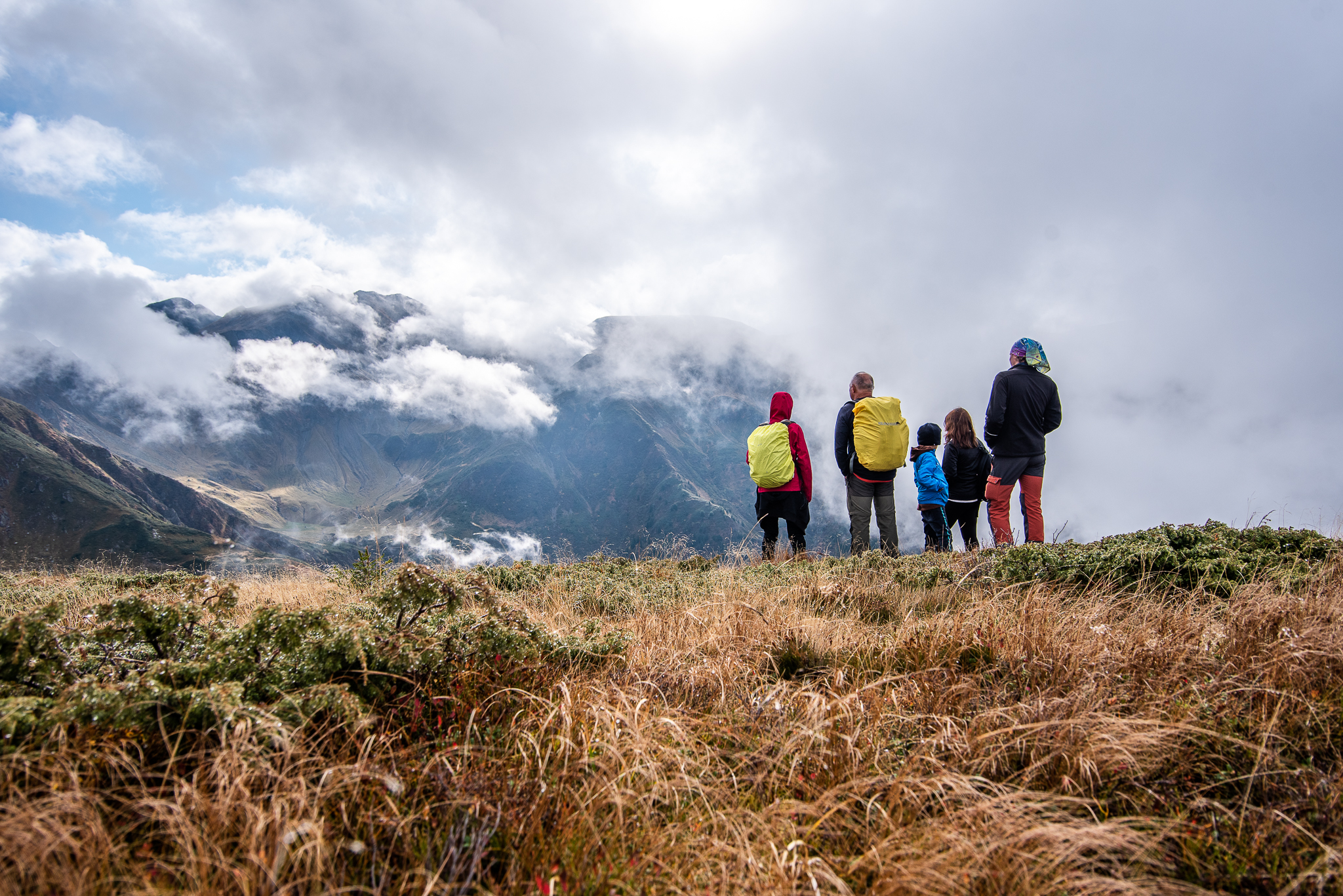 Drumeție dedicată Micilor Montaniarzi: Cabana Suru și Monumentul Salvamontiștilor