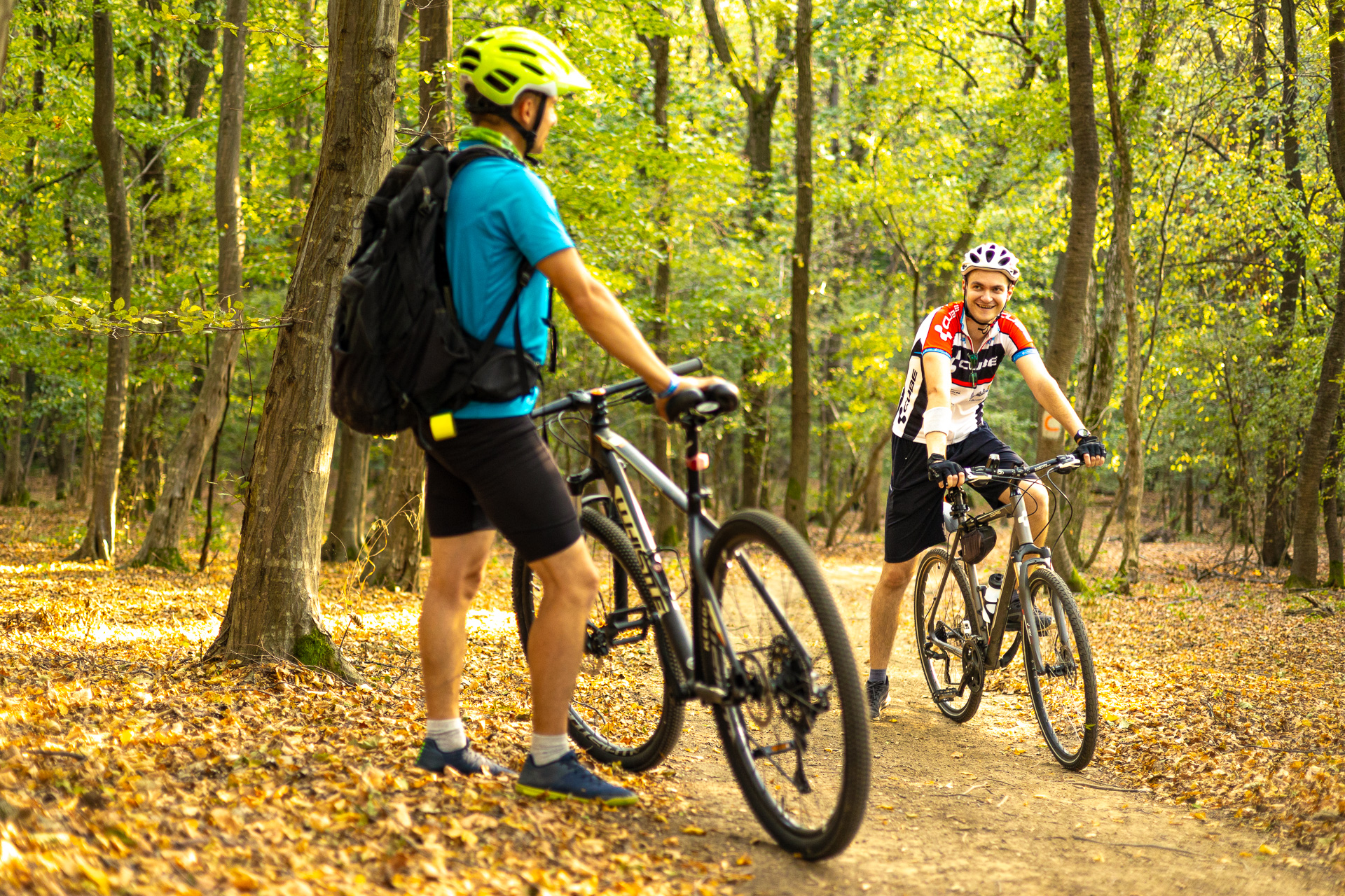 Aventură pe e-bike pe munte și prin sate
