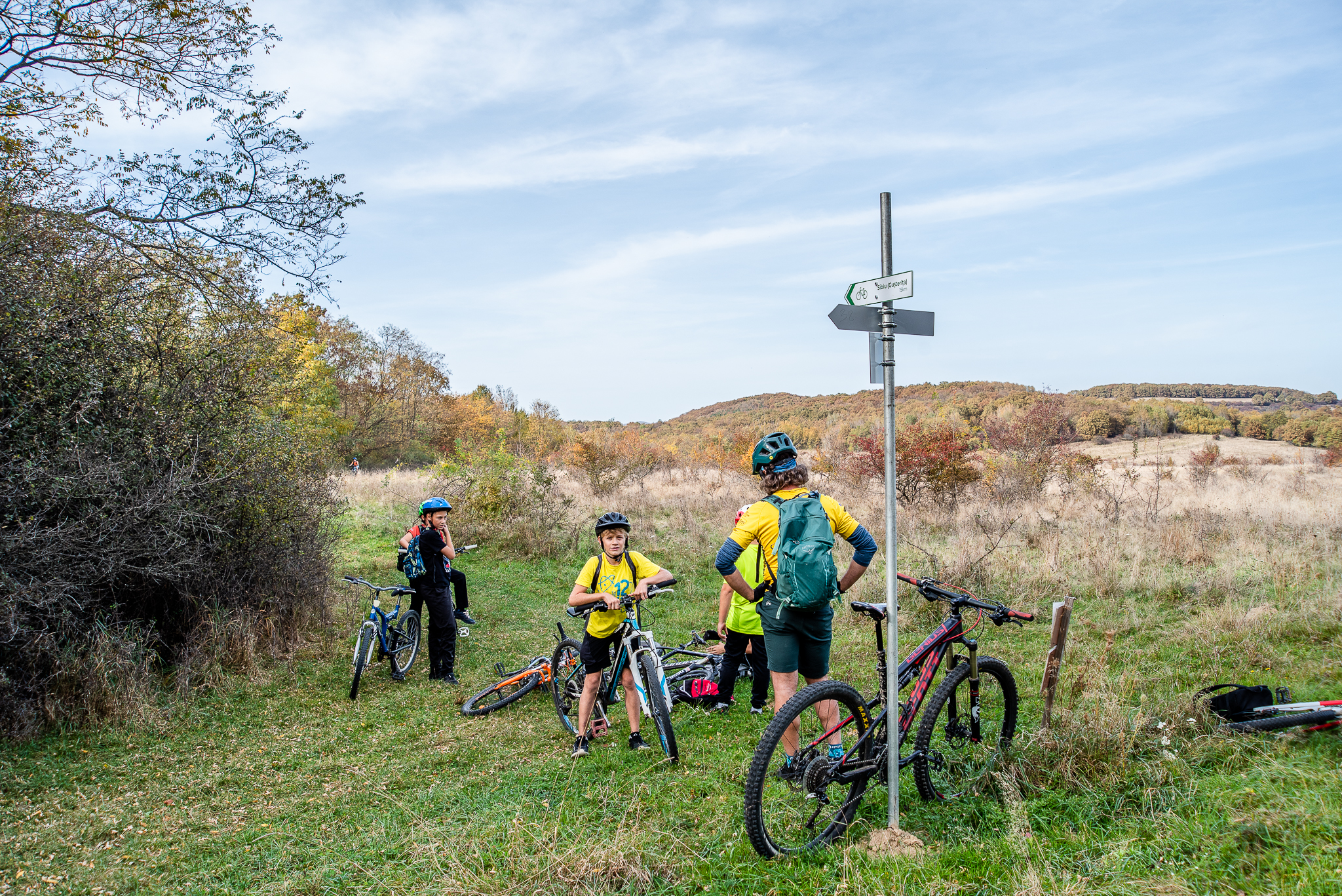Tură pe E-bike afterwork pe dealuri și prin păduri: Poplaca și Rășinari